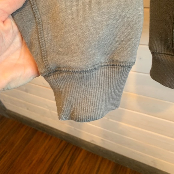 Hurley | Grey Logo Crewneck - Picture 4 of 8